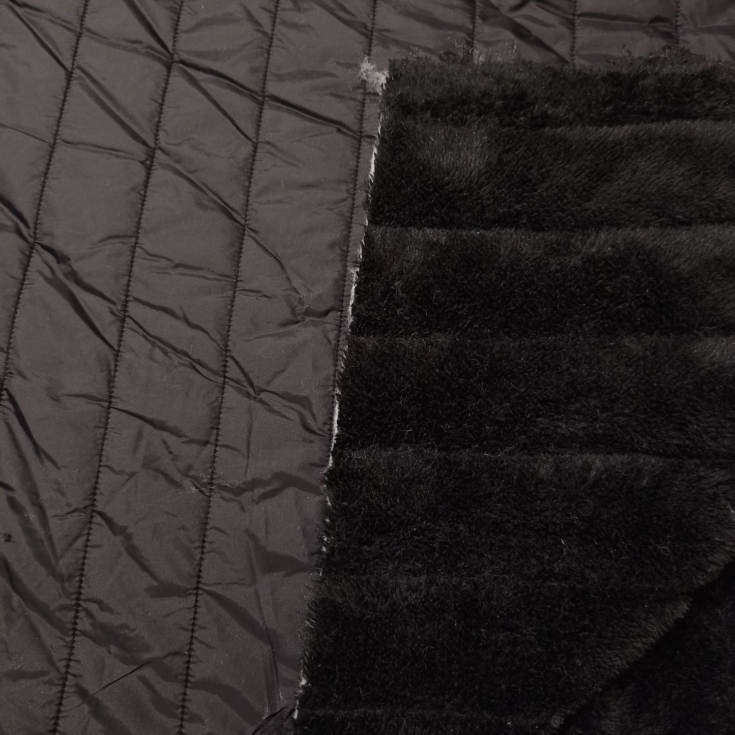 matelassé double face zwart